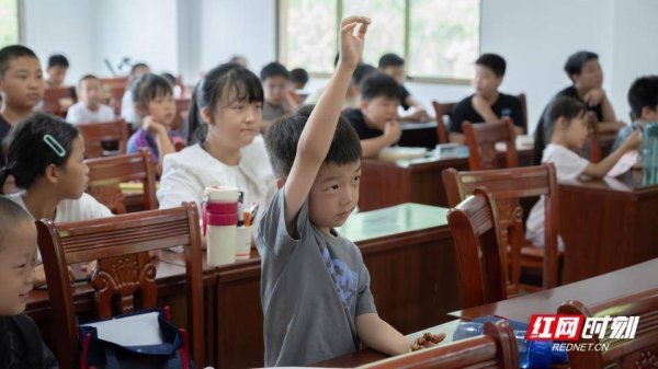 51配资 与法“童”行护成长！湖南财院学子送法下乡